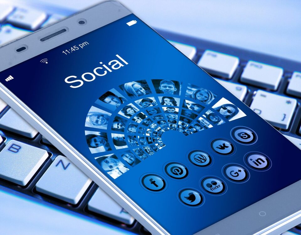 How Businesses Can Engage And Use Social Media The Best Way