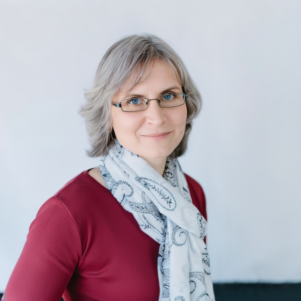 Simona Rusnakova - SEO, Strategy and Project Management